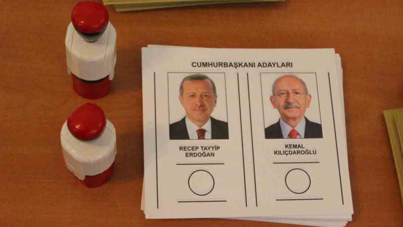 Gümrük kapılarında oy kullanılmaya başlandı